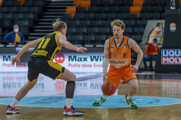 并在团队中 并在团队中