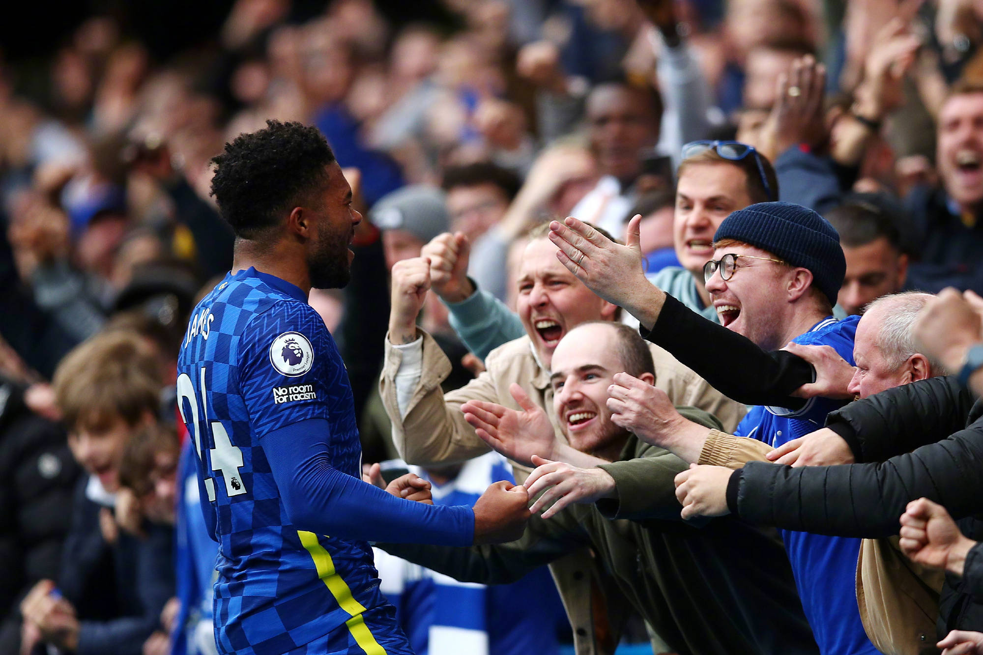 受采访时提 受采访时提