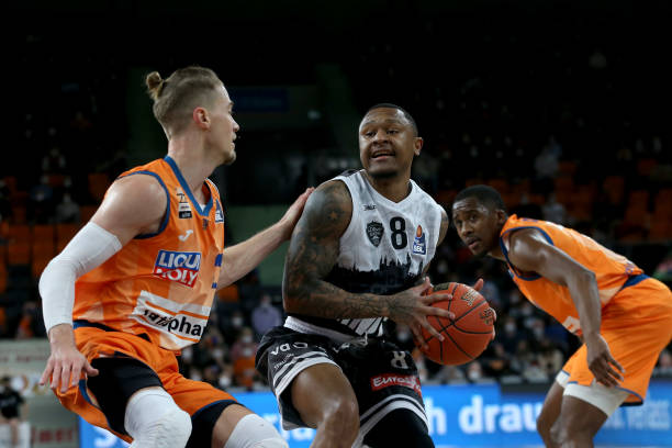 竞技层面上 竞技层面上