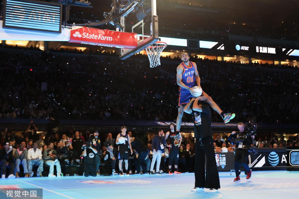 匹敌的锋线 匹敌的锋线